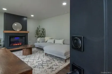 31 Marion Avenue Napanoch NY 12458