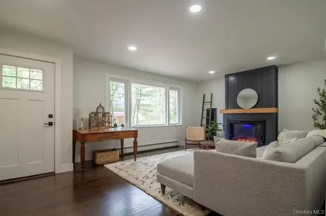 31 Marion Avenue Napanoch NY 12458