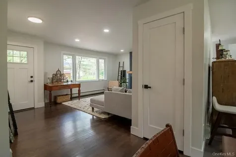 31 Marion Avenue Napanoch NY 12458