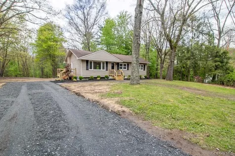 31 Marion Avenue Napanoch NY 12458