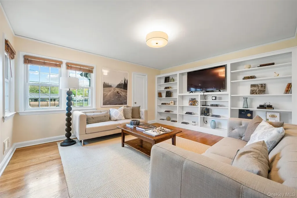 52 Midland Avenue Bronxville NY 10708