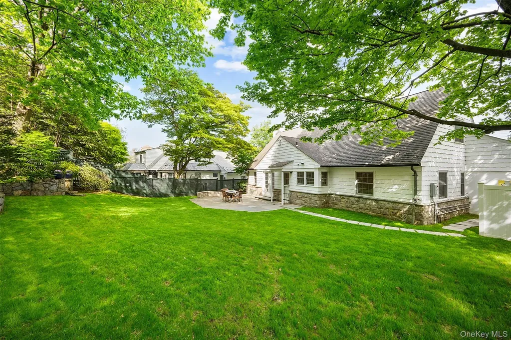 52 Midland Avenue Bronxville NY 10708