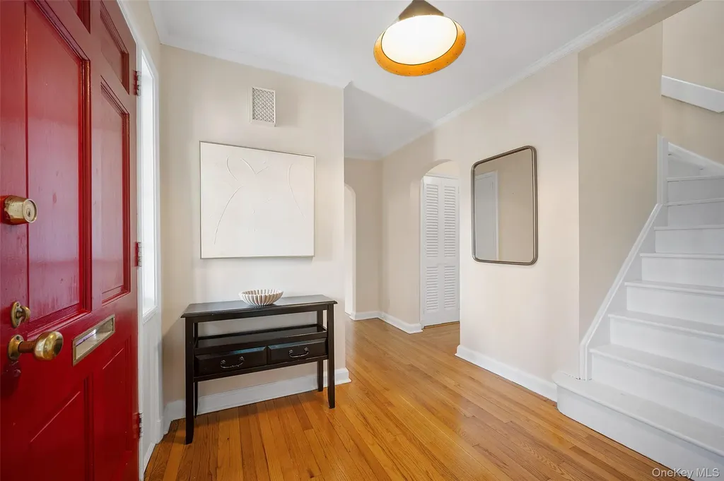 52 Midland Avenue Bronxville NY 10708