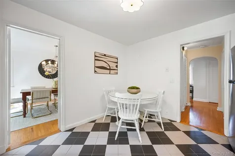 52 Midland Avenue Bronxville NY 10708