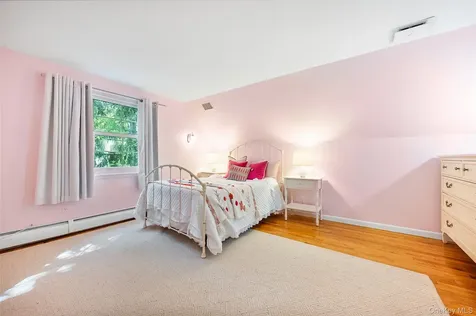 52 Midland Avenue Bronxville NY 10708