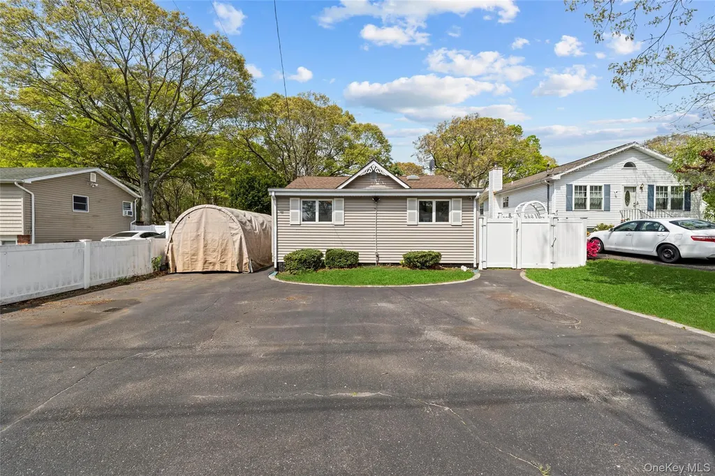 164 Dare Road Selden NY 11784