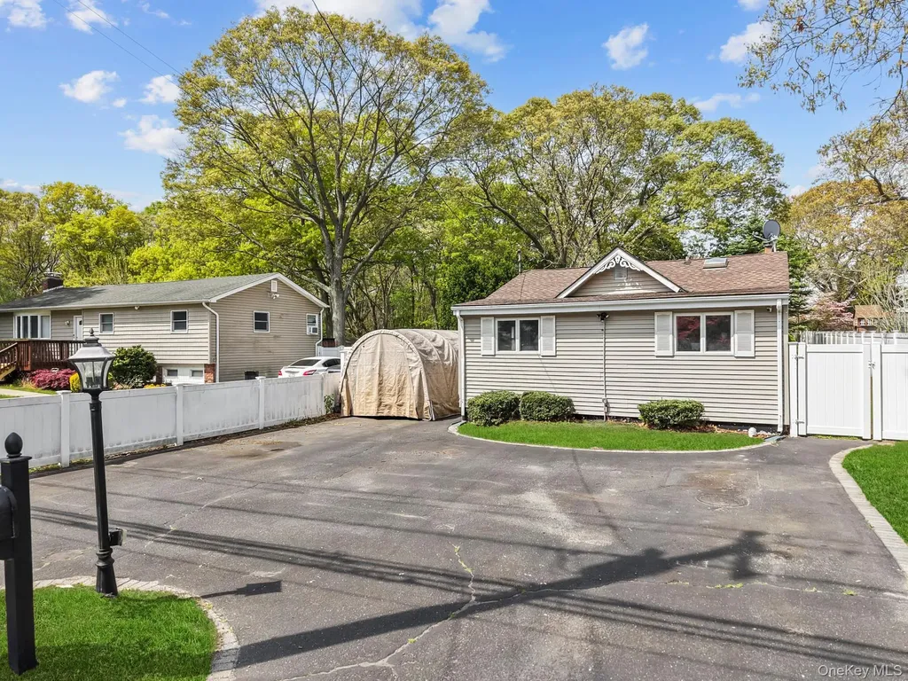 164 Dare Road Selden NY 11784