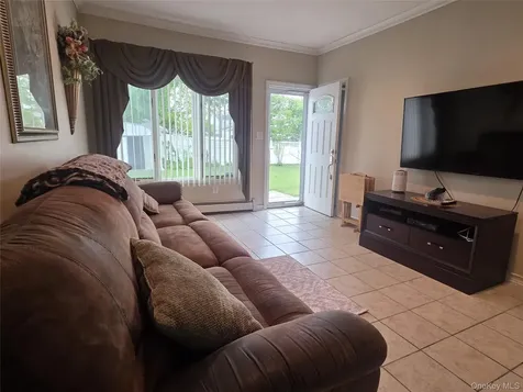 2663 Columbus Avenue North Bellmore NY 11710