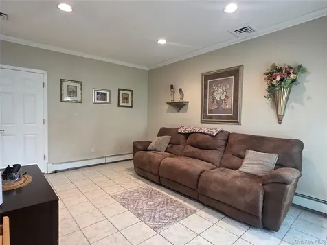 2663 Columbus Avenue North Bellmore NY 11710