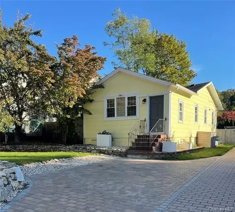 338 & 340 Main Street East Setauket NY 11733