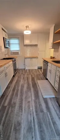 338 & 340 Main Street East Setauket NY 11733