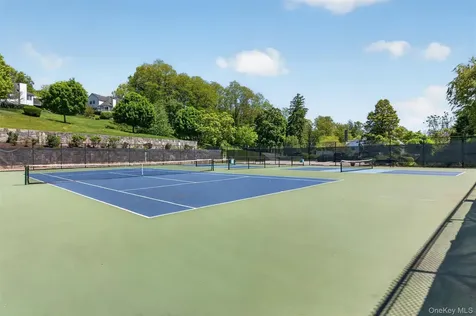 17 Ingleside Lane White Plains NY 10605