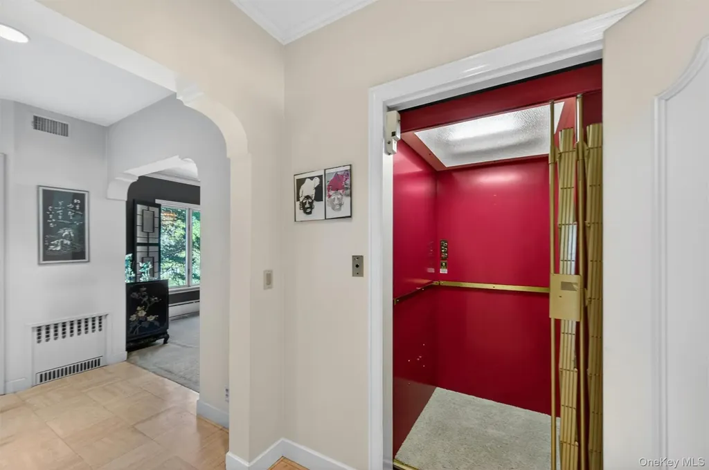 20 Moriah Lane Montebello NY 10901