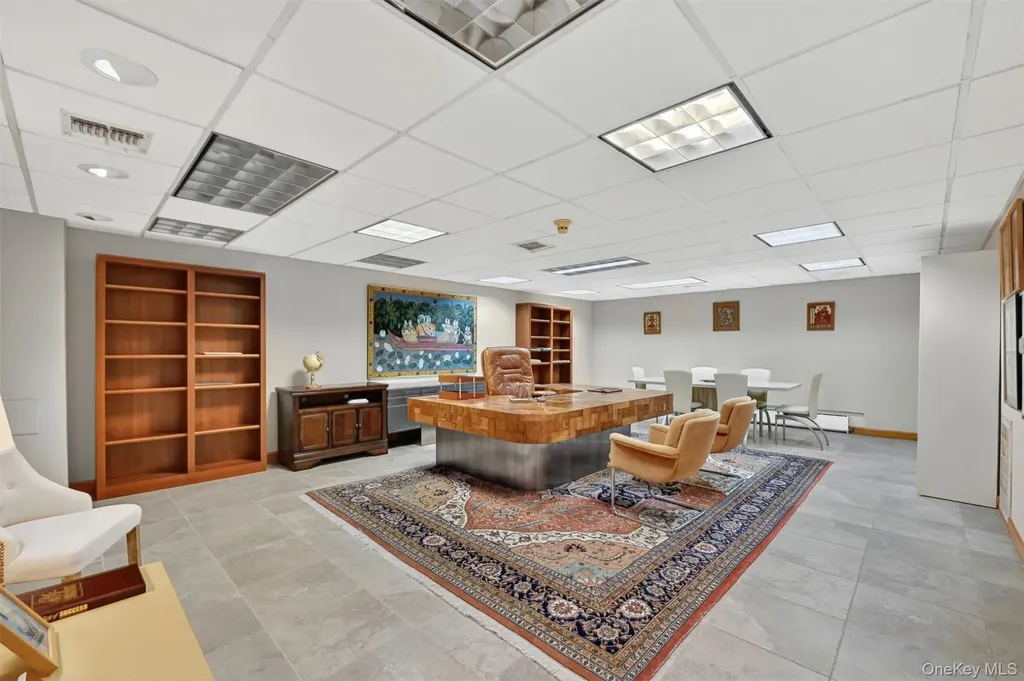 20 Moriah Lane Montebello NY 10901