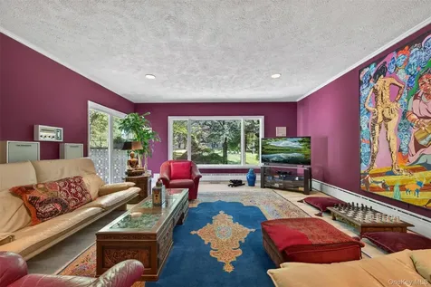 20 Moriah Lane Montebello NY 10901