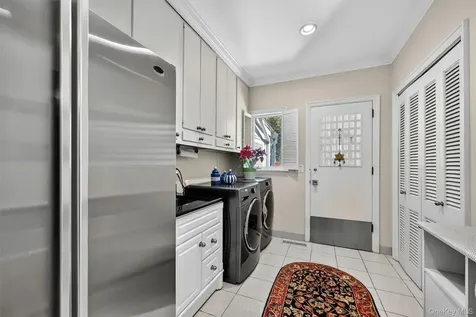 20 Moriah Lane Montebello NY 10901