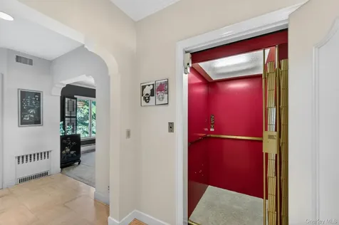 20 Moriah Lane Montebello NY 10901
