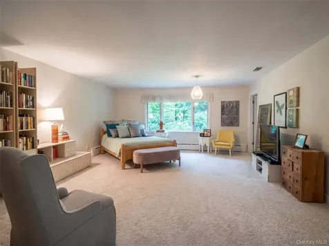 20 Moriah Lane Montebello NY 10901