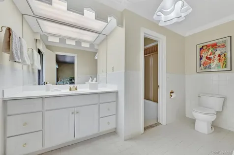 20 Moriah Lane Montebello NY 10901