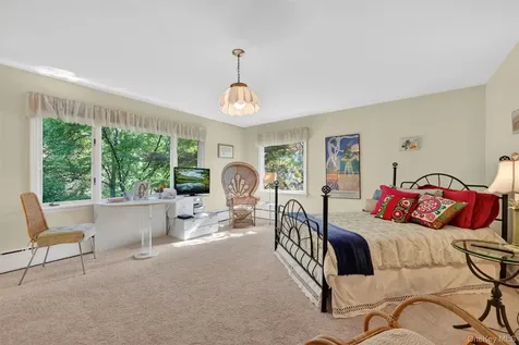 20 Moriah Lane Montebello NY 10901