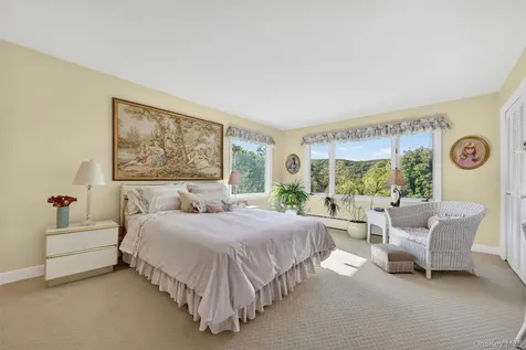 20 Moriah Lane Montebello NY 10901