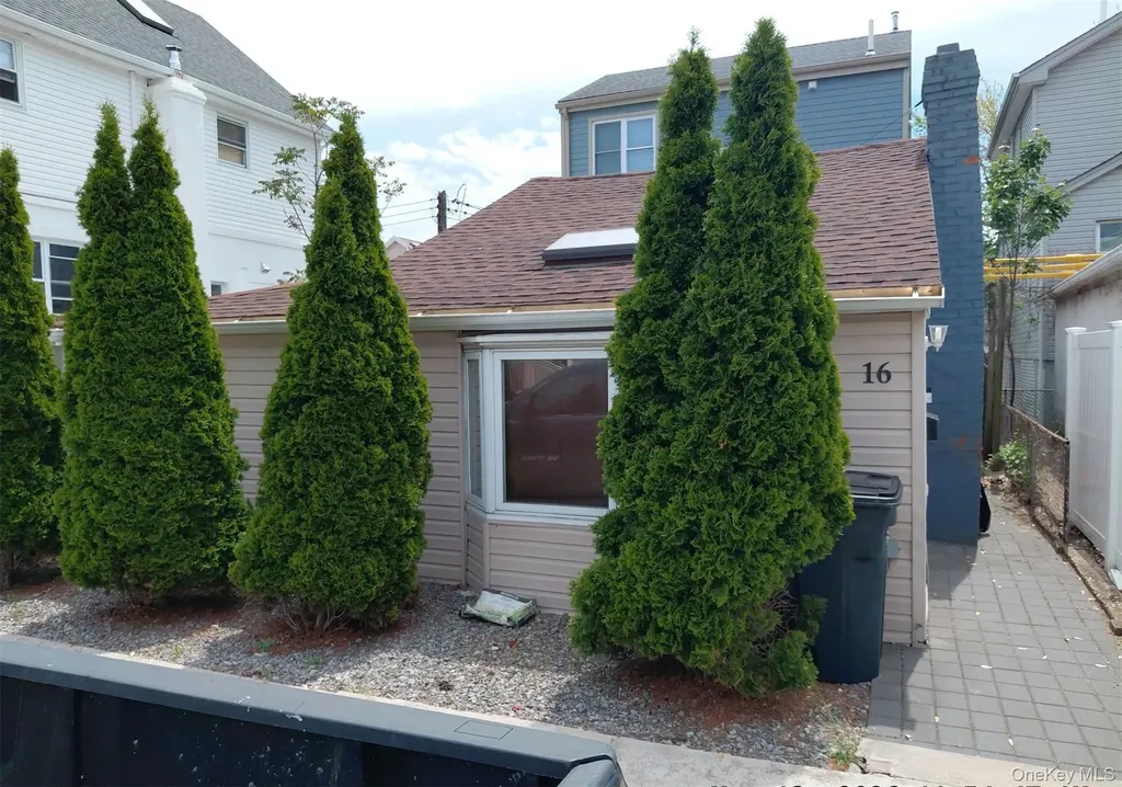 16 Cyrus Avenue Brooklyn NY 11229