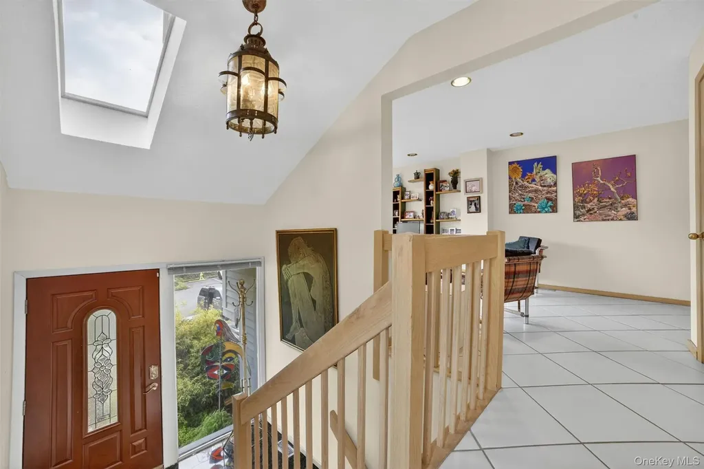 41 Waterside Close Eastchester NY 10709