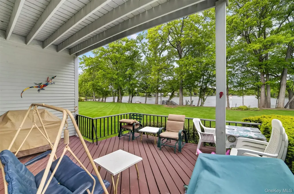 41 Waterside Close Eastchester NY 10709