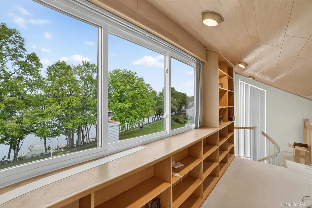 41 Waterside Close Eastchester NY 10709