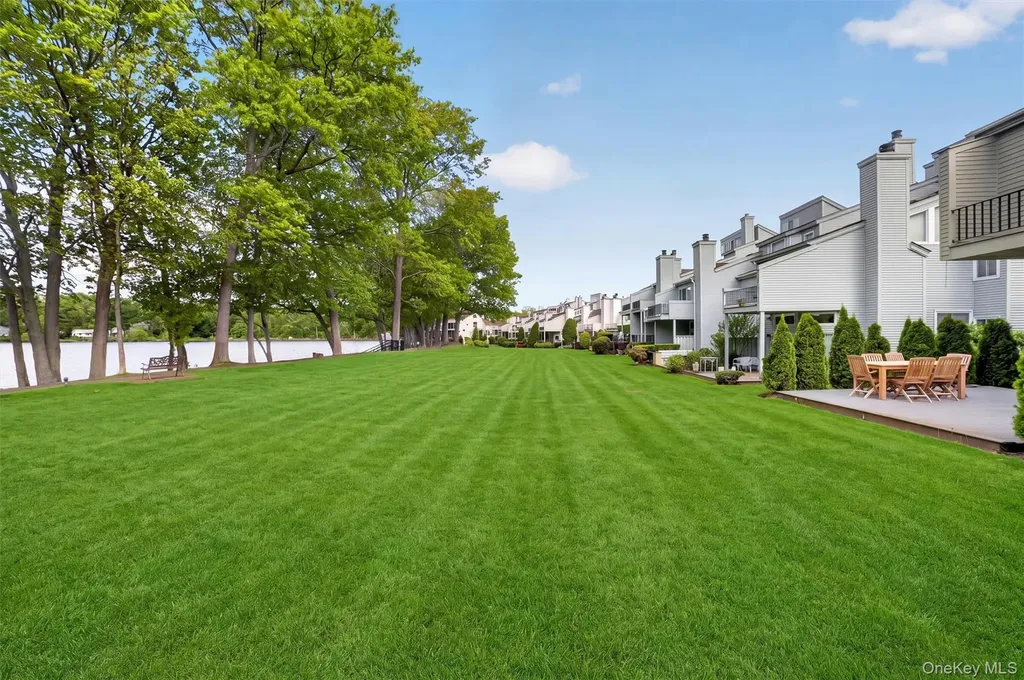 41 Waterside Close Eastchester NY 10709