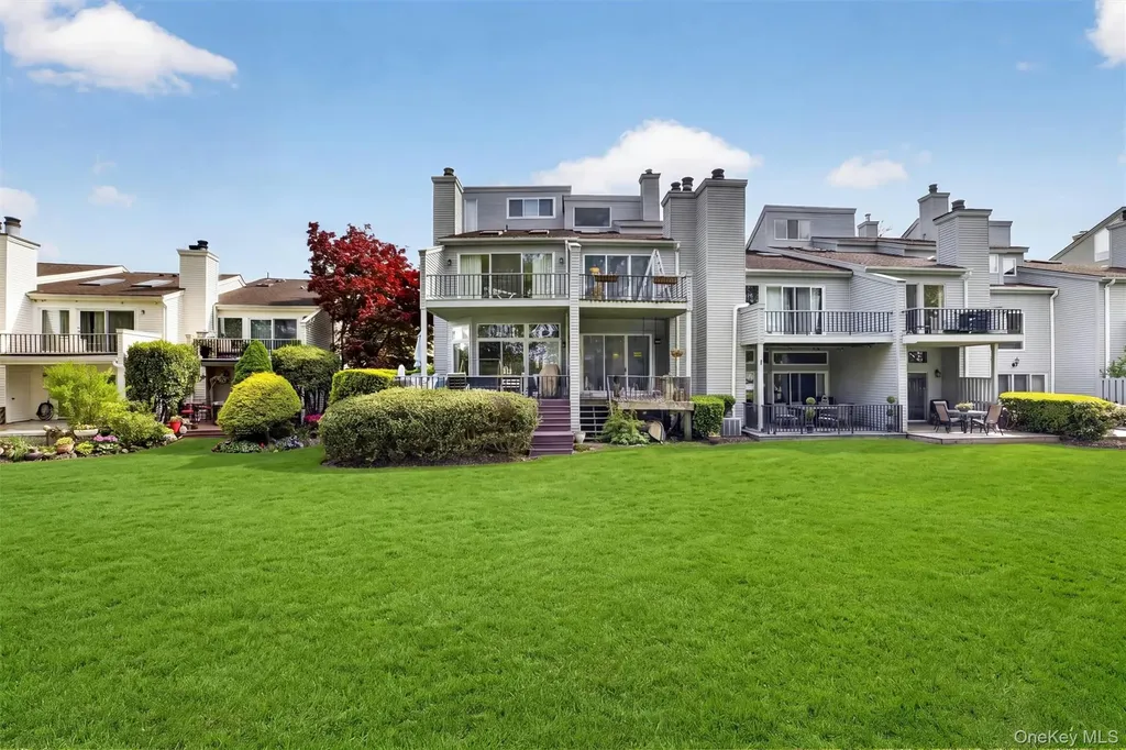 41 Waterside Close Eastchester NY 10709