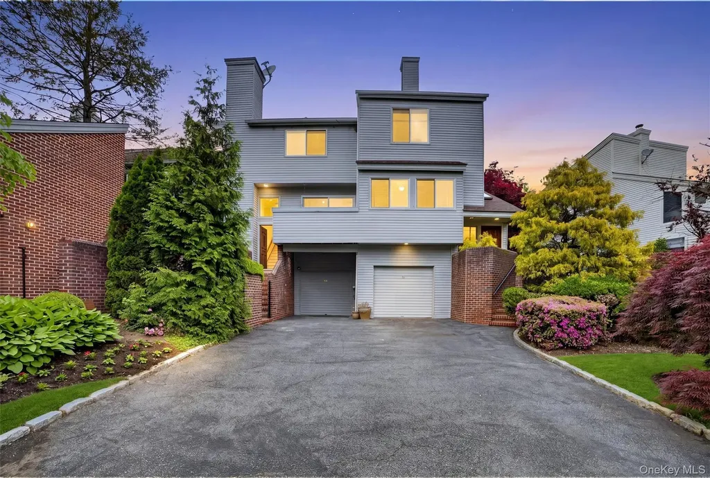 41 Waterside Close Eastchester NY 10709