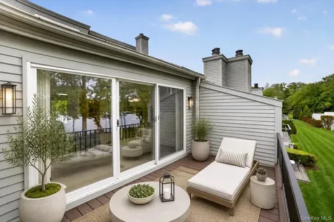 41 Waterside Close Eastchester NY 10709