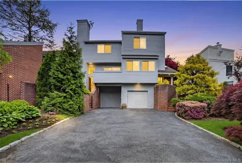 41 Waterside Close Eastchester NY 10709