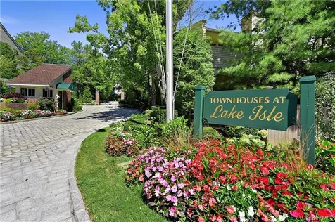 41 Waterside Close Eastchester NY 10709