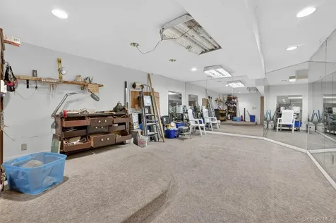 41 Waterside Close Eastchester NY 10709