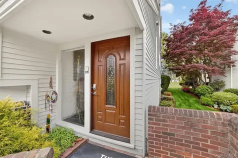 41 Waterside Close Eastchester NY 10709