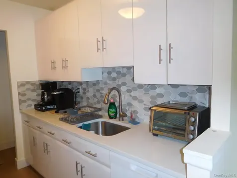 3 Consulate Drive Tuckahoe NY 10707