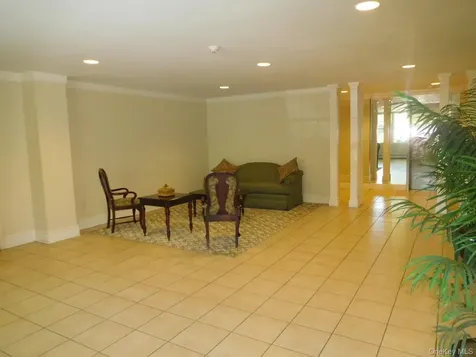 3 Consulate Drive Tuckahoe NY 10707