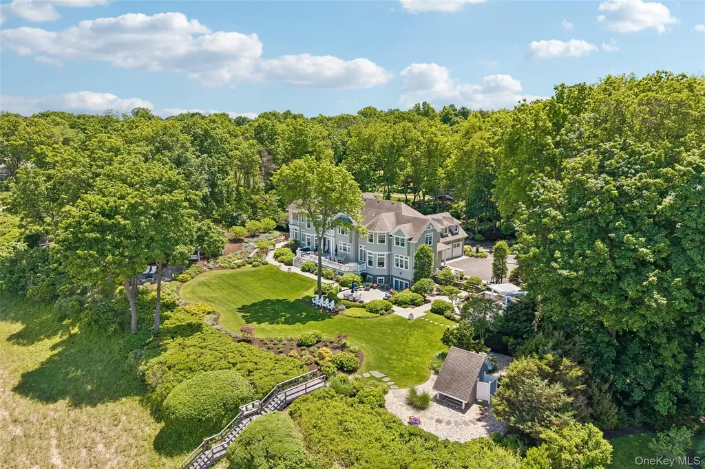 6 Pheasant Run Nissequogue NY 11780