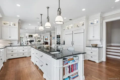 6 Pheasant Run Nissequogue NY 11780