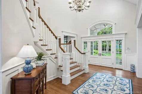 6 Pheasant Run Nissequogue NY 11780