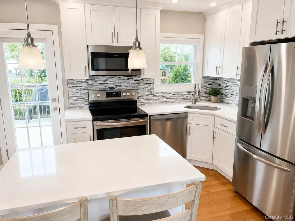 6 Sinclair Drive Greenlawn NY 11740