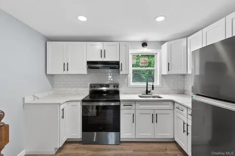 152 N Clinton Street Poughkeepsie NY 12601