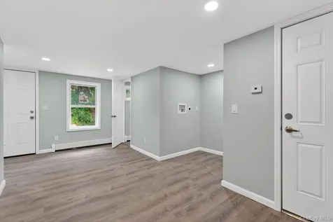 152 N Clinton Street Poughkeepsie NY 12601