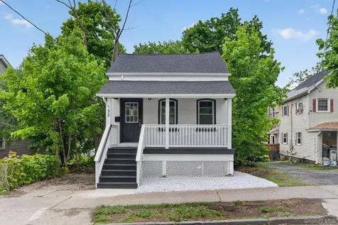 152 N Clinton Street Poughkeepsie NY 12601