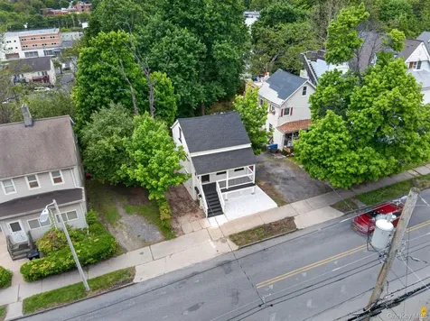 152 N Clinton Street Poughkeepsie NY 12601