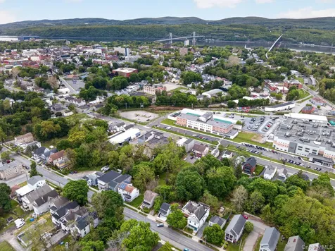 152 N Clinton Street Poughkeepsie NY 12601