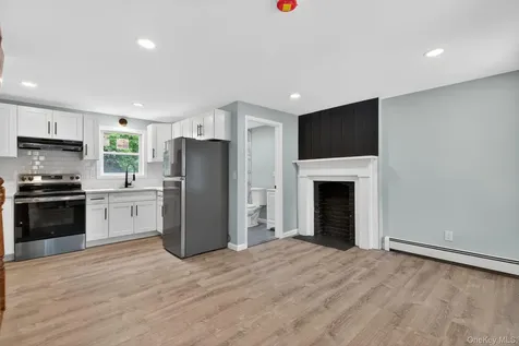 152 N Clinton Street Poughkeepsie NY 12601