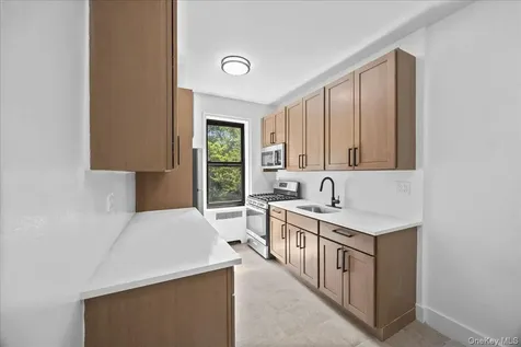 675 Walton Avenue Bronx NY 10451